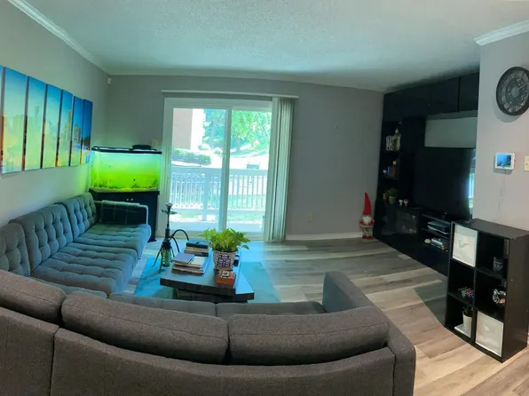 1533 Lincoln Way APT 102, McLean, VA 22102