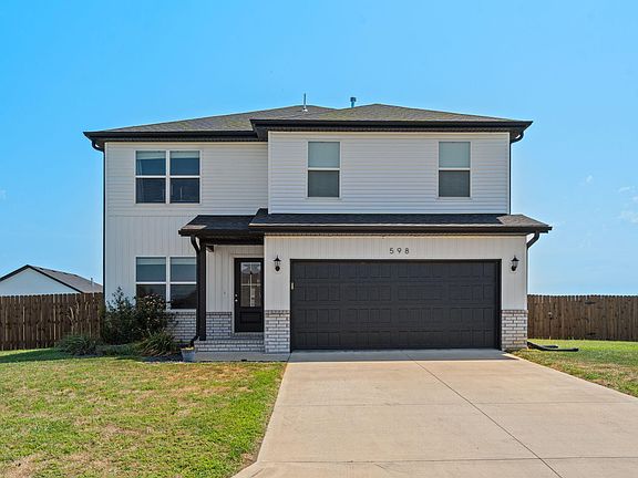 4th image of 598 S Caroline Avenue