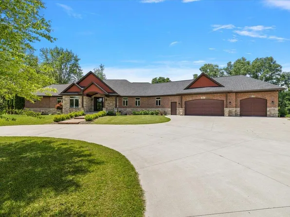596 S Parker Rd, Ann Arbor, MI 48103