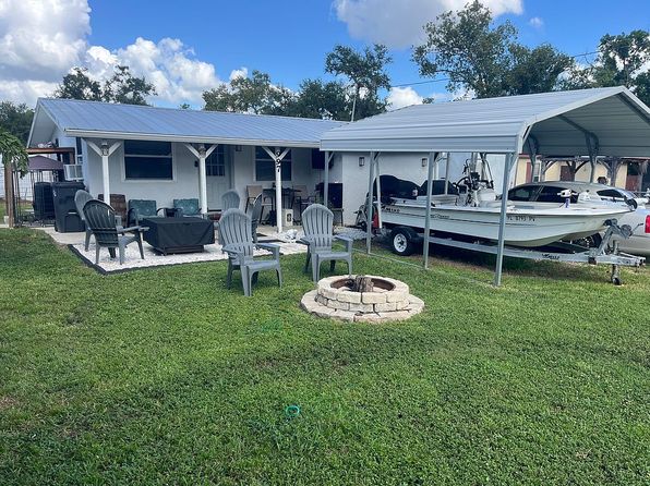 997 28th Avenue Dr E