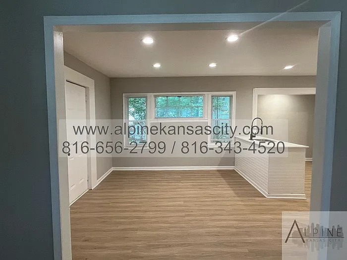 4 bed, 2.0 bath, 1848 sqft, $1,800 — Photo 4