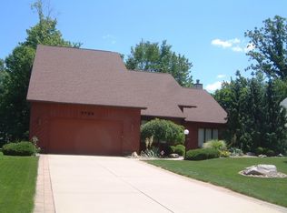 7735 Rutland Dr, Mentor, OH 44060