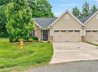 5109 Moseley Dr, Clemmons, NC 27012
