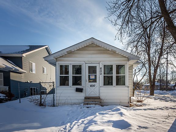 2nd image of 600 8th Ave N