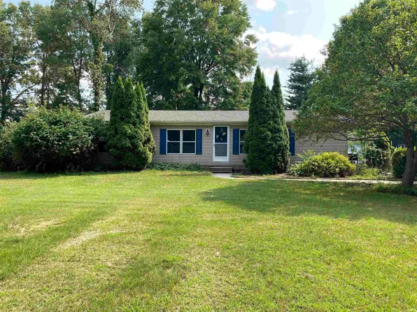 3849 E Mae Delano Dr, Knox, IN 46534