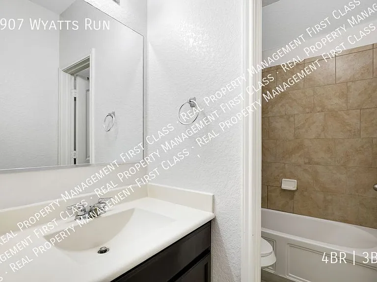 8907 Wyatts Run — Photo 20