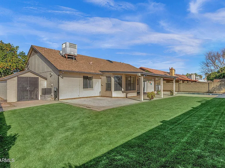 4307 E Karen Dr — Photo 36