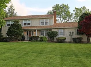 123 Carriage Hill Way, Neshanic Station, NJ 08853
