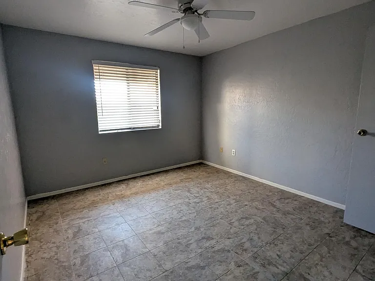 9420 E Speedway Blvd #15 — Photo 9