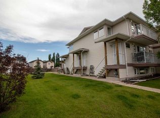 604 N 19th St SE #101, High River, AB T1V 1V3