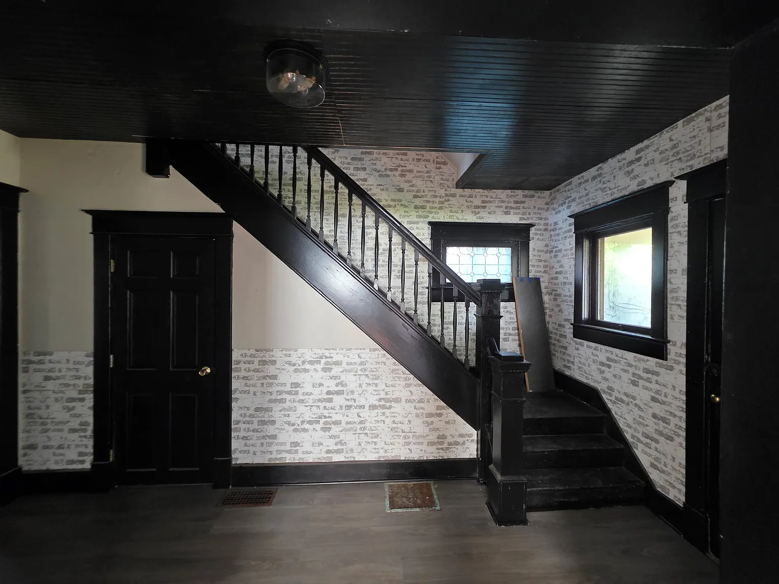 4 bed, 3020 sqft, $1,700 — Photo 4