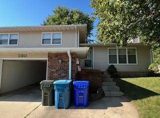 730 Olympic Dr, Waterloo, IA 50701