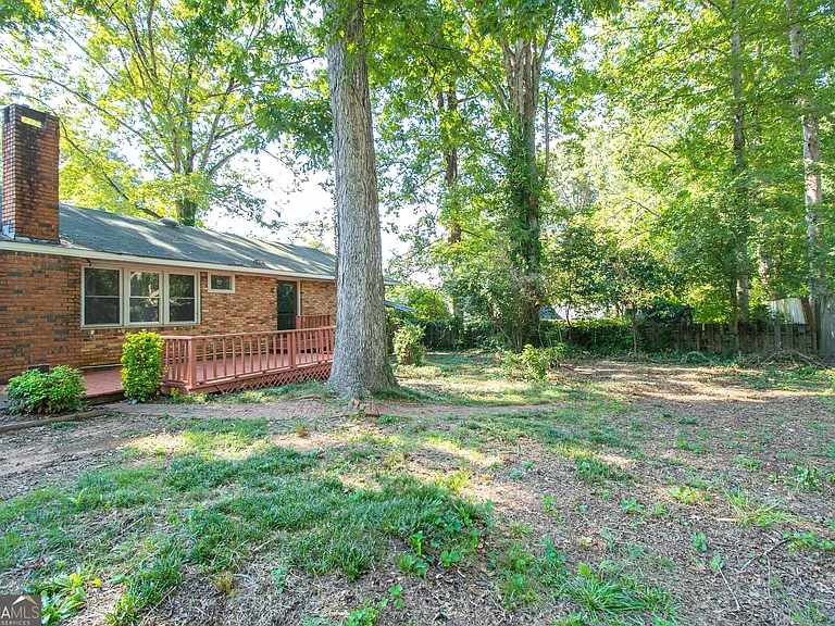 1005 College Station Rd — Photo 10