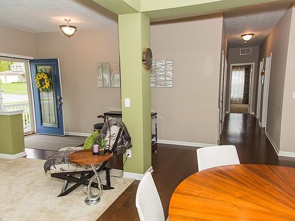 5th image of 10176 Kendall Ln