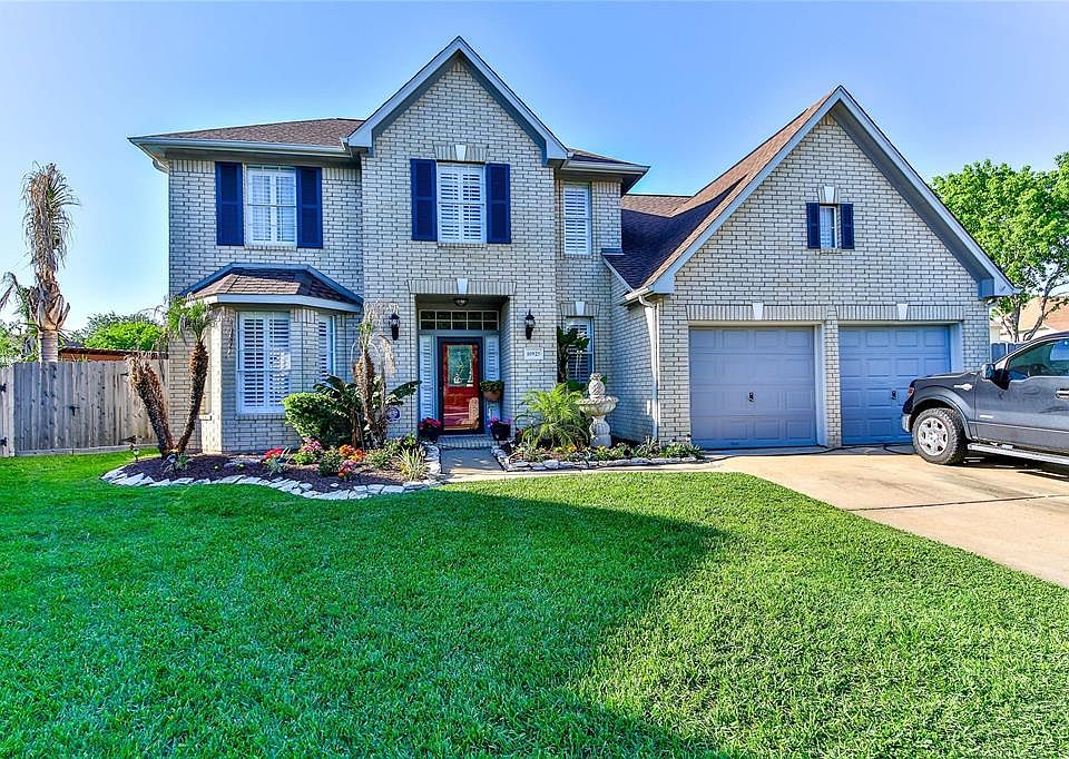 1st image of 10925 Thornwood Dr