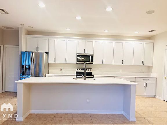 4th image of 6758 Duncaster St