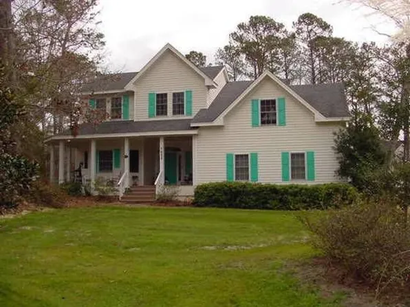 1025 Martins Point Rd, Kitty Hawk, NC 27949
