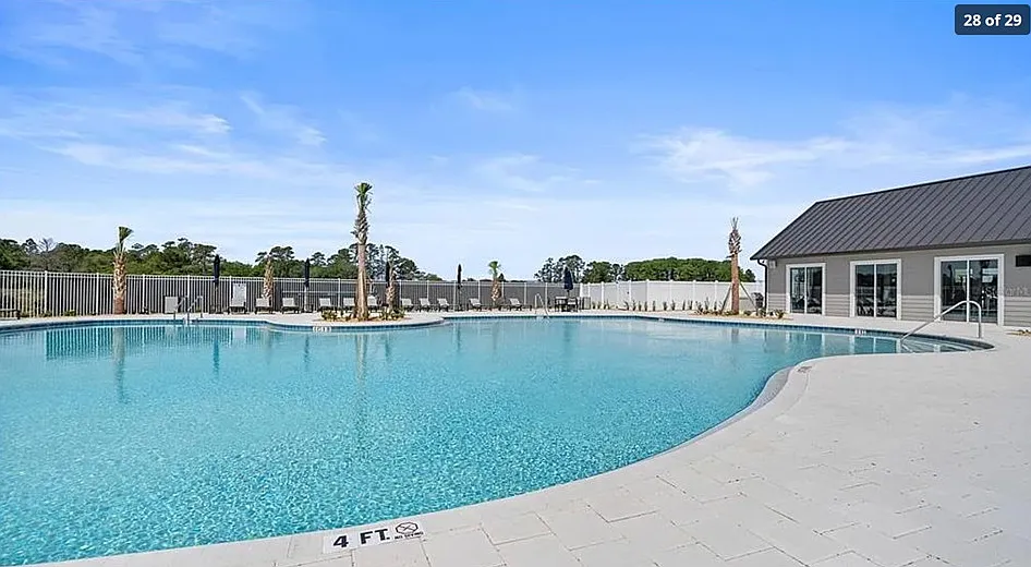3 bed, 2109 sqft, $2,400 — Photo 4