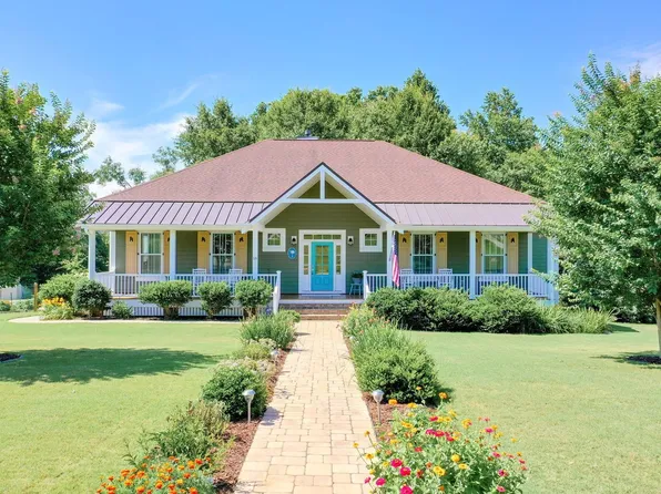 18 Nokota Dr, Pelzer, SC 29669
