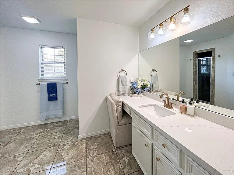626 Sunset Trl — Photo 23