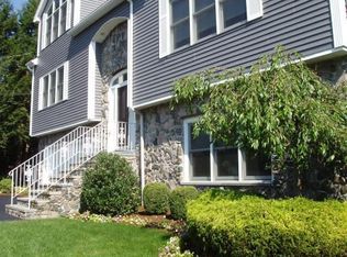 170 Mallard Way, Waltham, MA 02452
