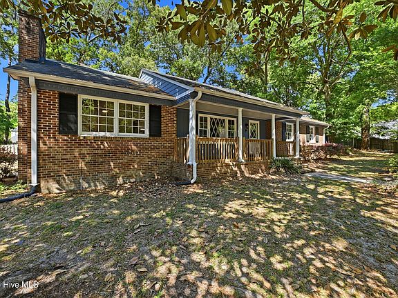 3rd image of 6803 Myrtle Grove Road