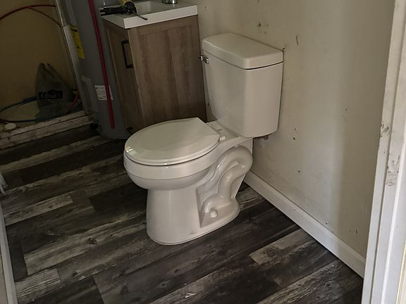 2nd image of 1517 2nd St SW