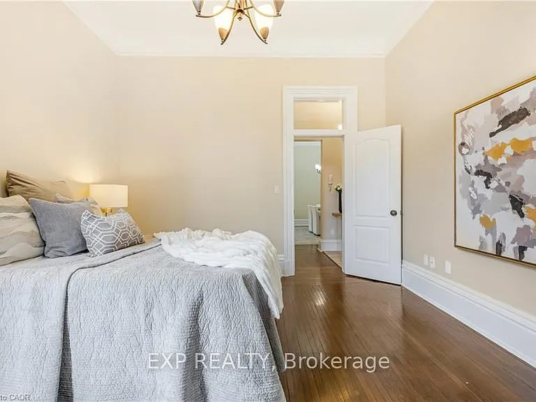 46 Herkimer St #2 — Photo 16