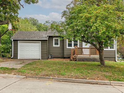 2701 27th St, Des Moines, IA, 50310