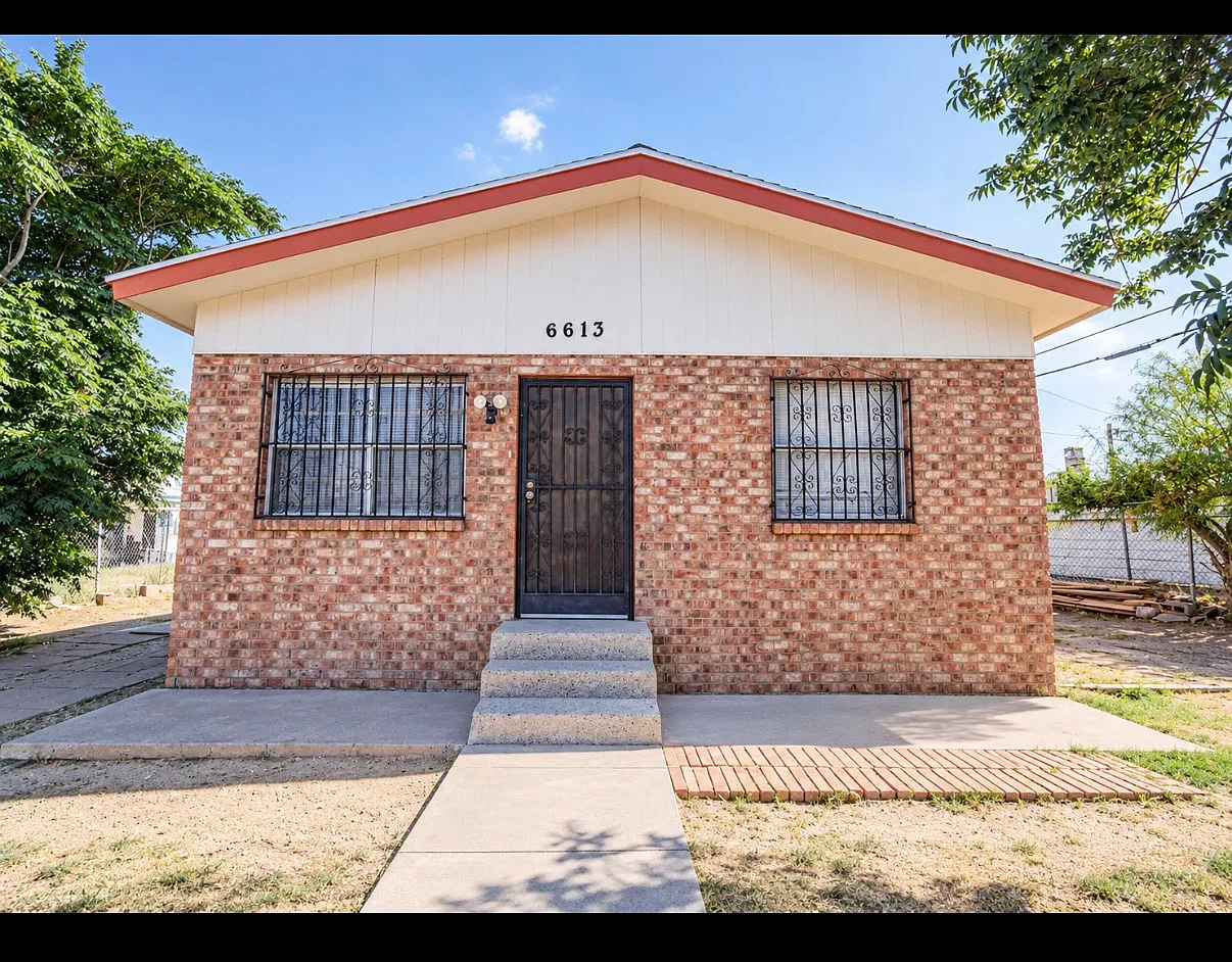 3 bed, 1425 sqft, $1,500 — Photo 1