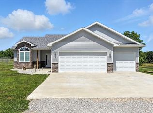 66 SE 451st Rd, Warrensburg, MO 64093