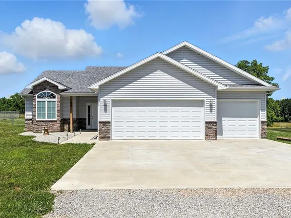 66 SE 451st Rd, Warrensburg, MO 64093