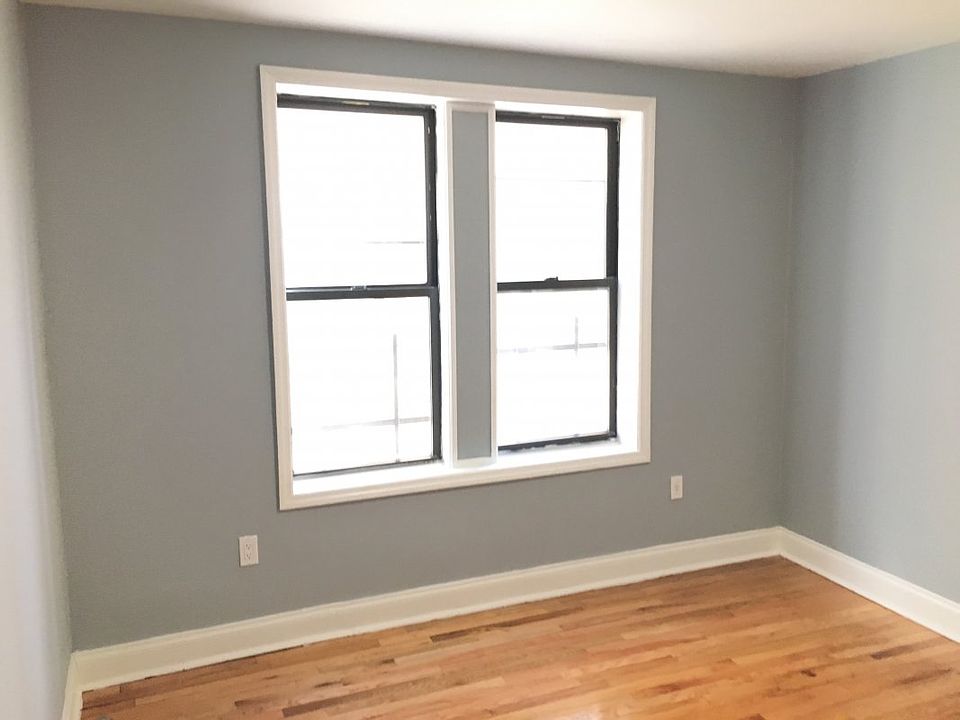 2nd image of 569 Academy St APT 31