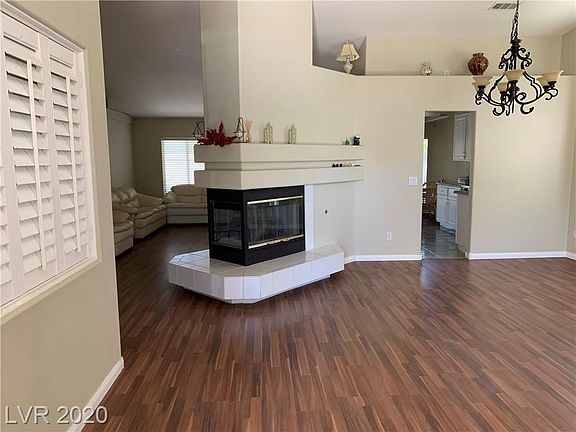 2nd image of 1582 Starlight Canyon Ave