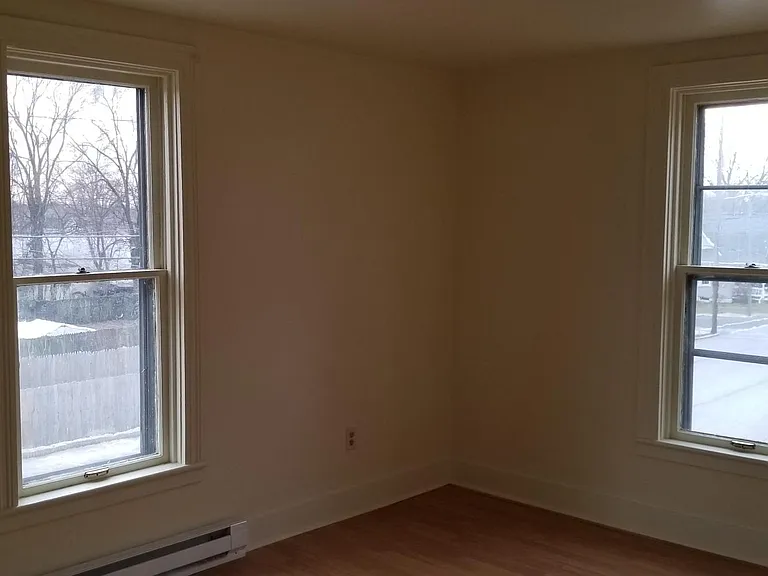 1004 N West St — Photo 3