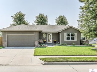 19103 Miami St, Elkhorn, NE 68022