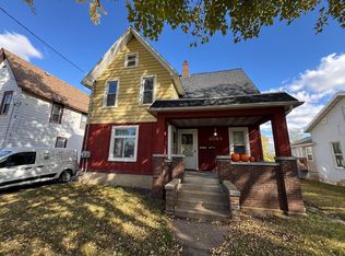 1049 Bluff St, Beloit, WI 53511