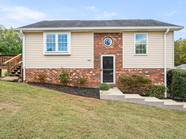 1001 Goose Meadow Dr, Forest, VA 24551