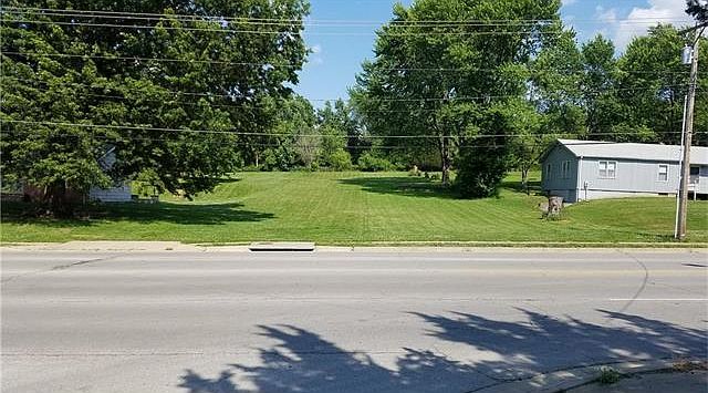 2nd image of 2001 S Lees Summit Rd