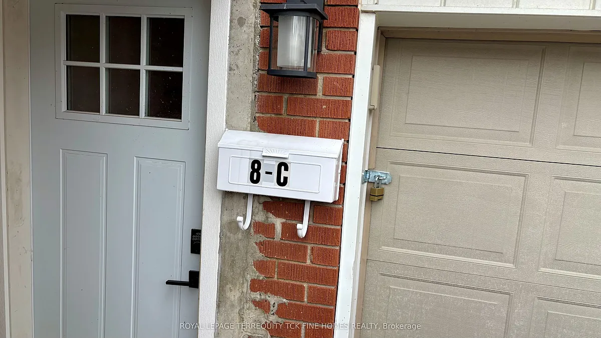 Building Photo - 8 Somerset Ave #LOWER