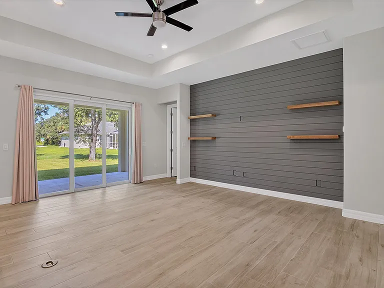 129 Evaro Dr — Photo 6