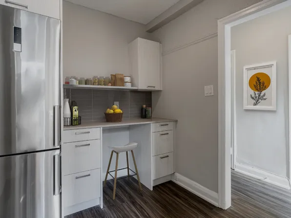 54 Raglan Ave, Toronto, ON M6C 2L1