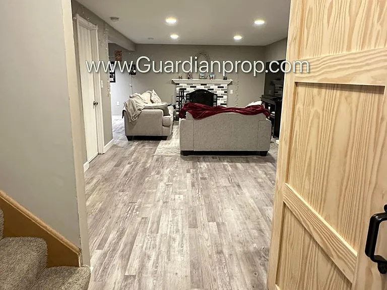 3050 Glenden Ter — Photo 13