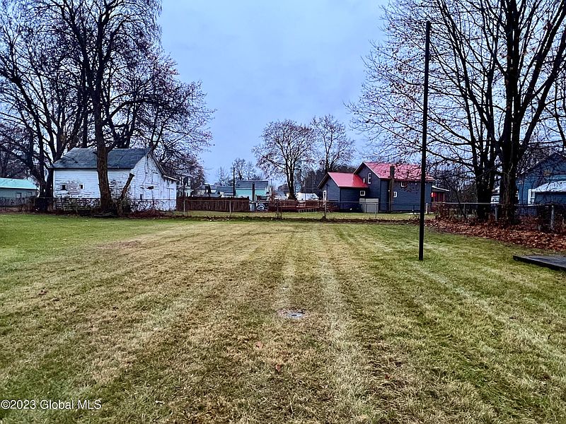3rd image of 35 LaBarge Street