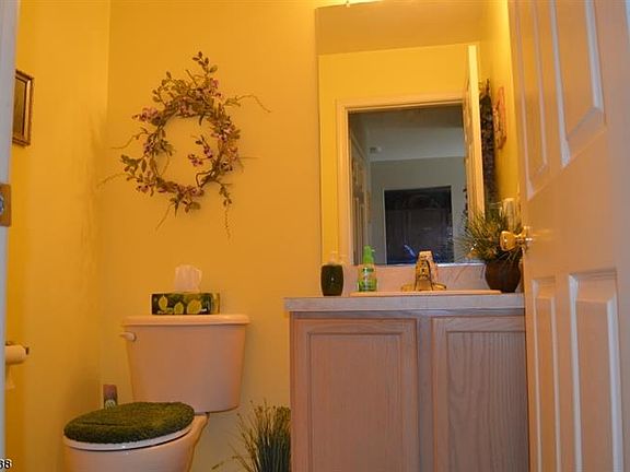 3rd image of 59 Lakeview Dr #1508