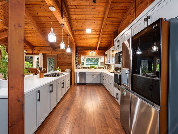 2nd image of 251 Kaiwiki Rd