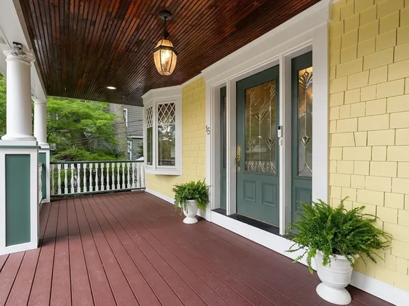 15 Lincoln St, Arlington, MA 02476
