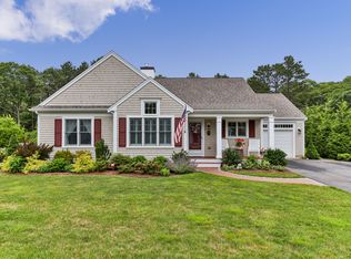 180 Pheasant Hill Cir, Cotuit, MA 02635