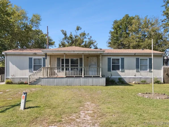 210 Osage St, South Coffeyville, OK 74072