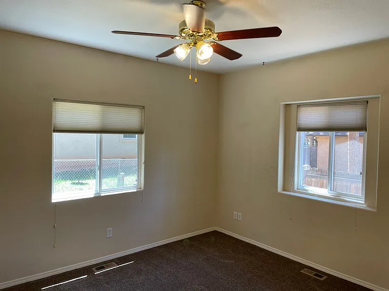 611 Lake Ave — Photo 9